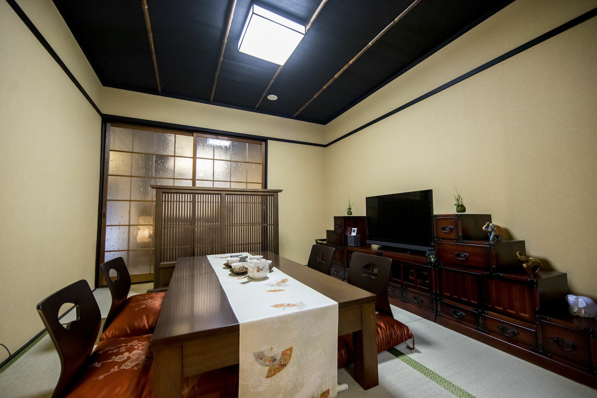 京都市 アズーロ エレファンテヴィラ エクステリア 写真